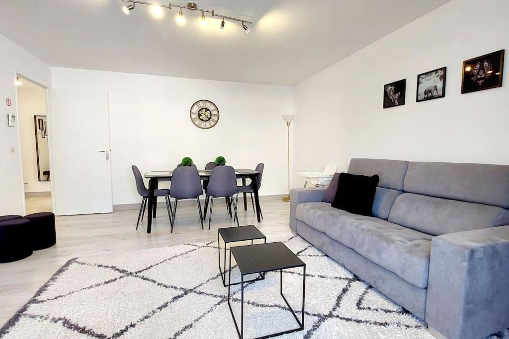 Cosy Home 2, 2 Chambres, 6 Personnes, 3 Min Gare, Parking Cergy Exteriér fotografie