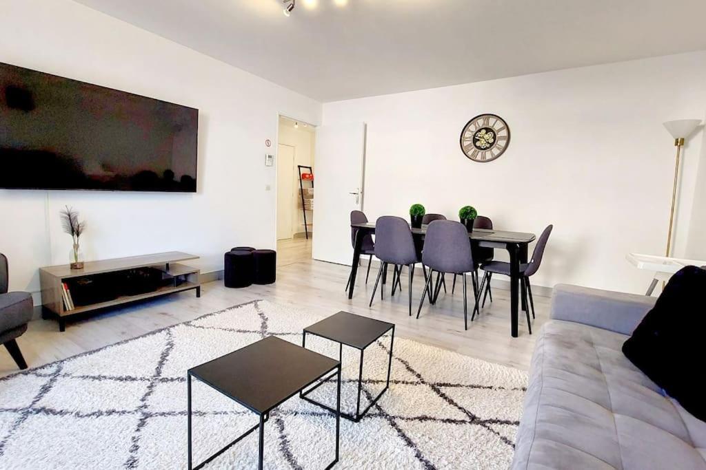Cosy Home 2, 2 Chambres, 6 Personnes, 3 Min Gare, Parking Cergy Exteriér fotografie