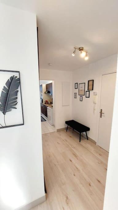 Cosy Home 2, 2 Chambres, 6 Personnes, 3 Min Gare, Parking Cergy Exteriér fotografie