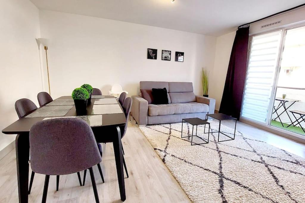 Cosy Home 2, 2 Chambres, 6 Personnes, 3 Min Gare, Parking Cergy Exteriér fotografie
