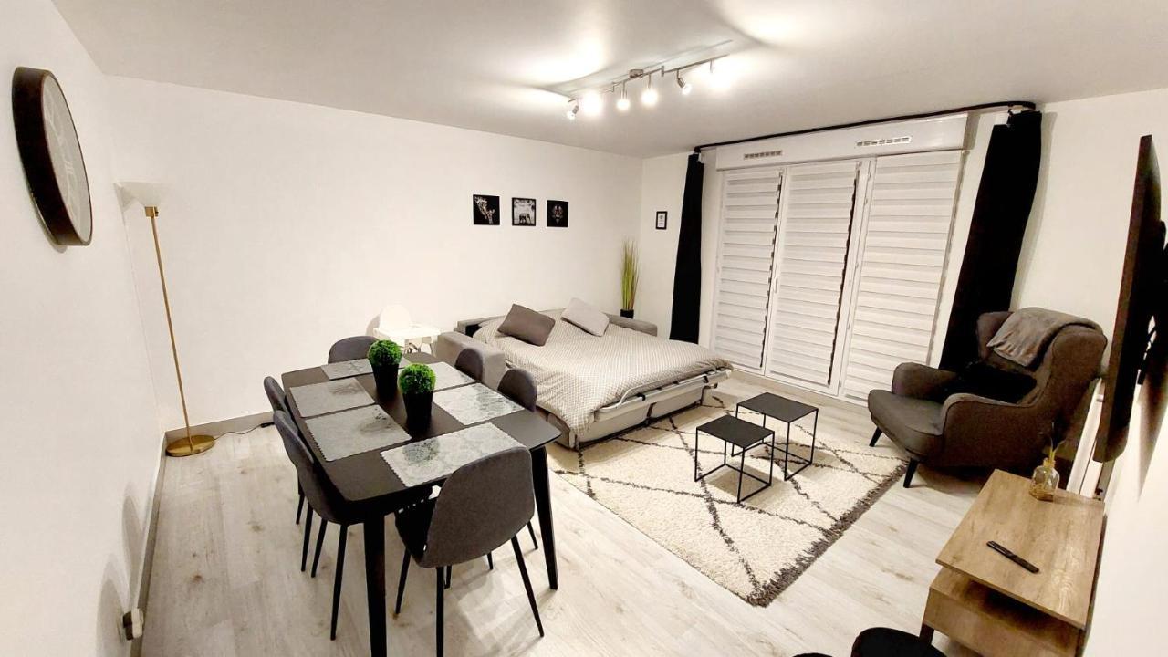 Cosy Home 2, 2 Chambres, 6 Personnes, 3 Min Gare, Parking Cergy Exteriér fotografie