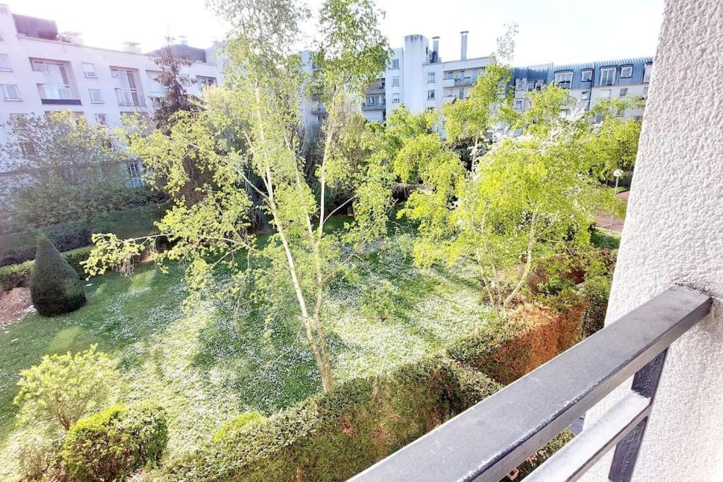 Cosy Home 2, 2 Chambres, 6 Personnes, 3 Min Gare, Parking Cergy Exteriér fotografie